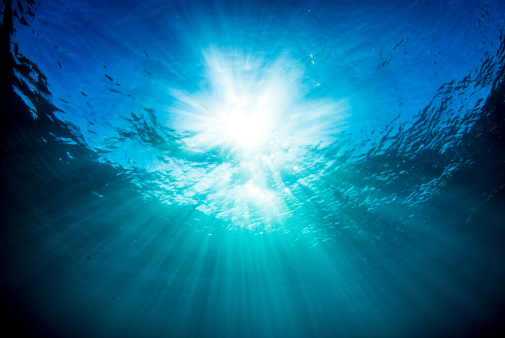 image: sunlight in water.