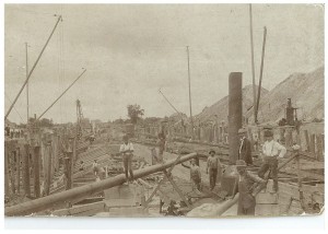 Canal Workers