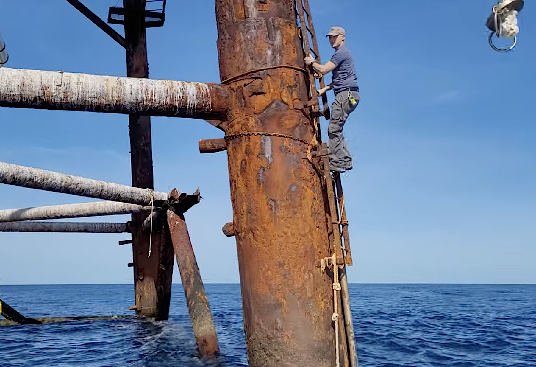 image: climbing on Frying Pan Tower.