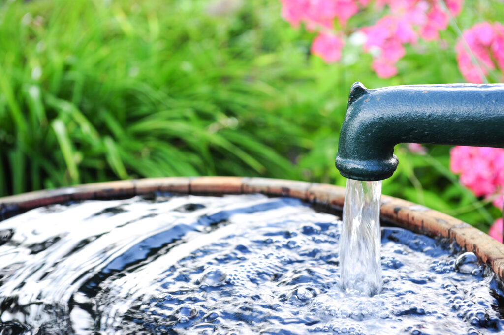 image: water faucet.